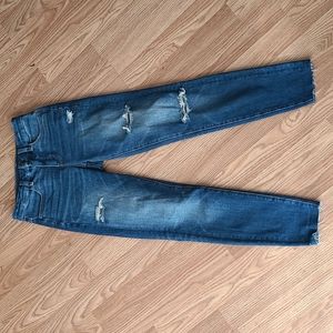 Like new American eagle distressed jeans 00